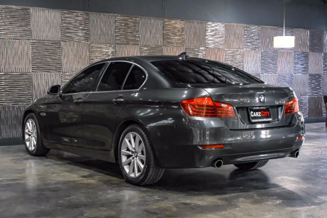 2016 BMW 5-Series 535i Sedan 4D photo