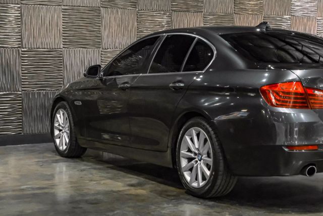 2016 BMW 5-Series 535i Sedan 4D photo