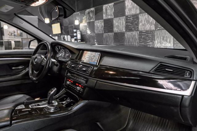 2016 BMW 5-Series 535i Sedan 4D photo