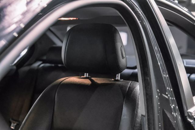 2016 BMW 5-Series 535i Sedan 4D photo