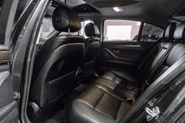 2016 BMW 5-Series 535i Sedan 4D photo