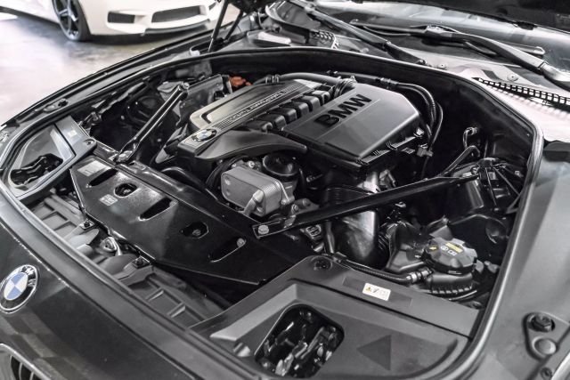 2016 BMW 5-Series 535i Sedan 4D photo