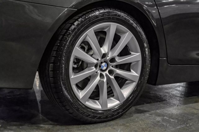 2016 BMW 5-Series 535i Sedan 4D photo