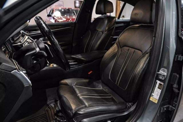 2017 BMW 5-Series 530i Sedan 4D photo