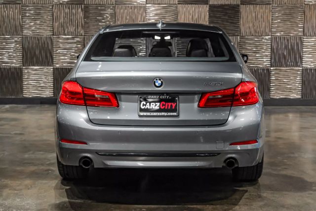 2017 BMW 5-Series 530i Sedan 4D photo