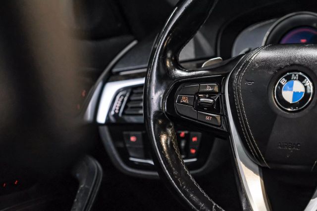 2017 BMW 5-Series 530i Sedan 4D photo