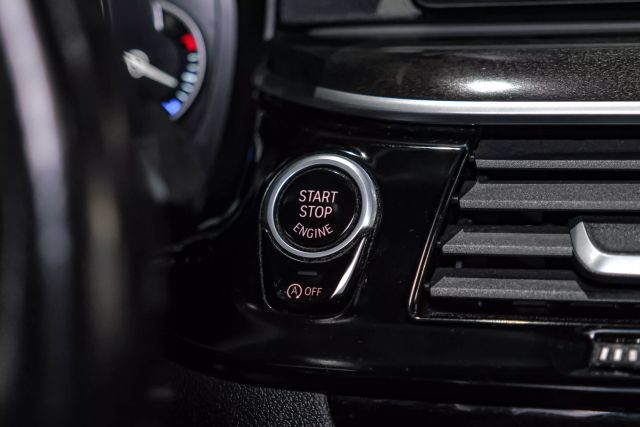 2017 BMW 5-Series 530i Sedan 4D photo