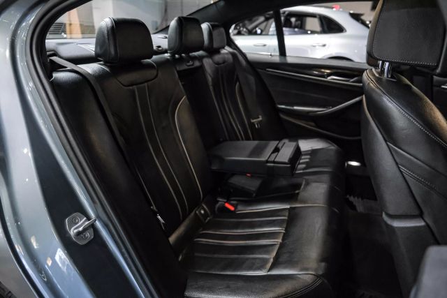 2017 BMW 5-Series 530i Sedan 4D photo