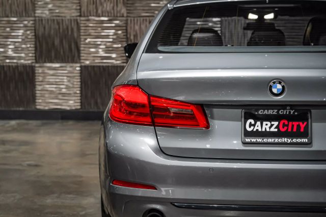 2017 BMW 5-Series 530i Sedan 4D photo