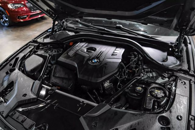2017 BMW 5-Series 530i Sedan 4D photo