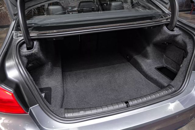 2017 BMW 5-Series 530i Sedan 4D photo