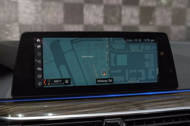 2018 BMW 5-Series 530e xDrive iPerformance Sedan photo