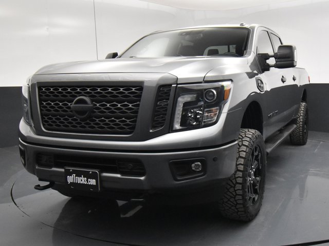 2019 Nissan Titan XD SL photo