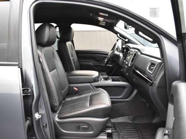 2019 Nissan Titan XD SL photo