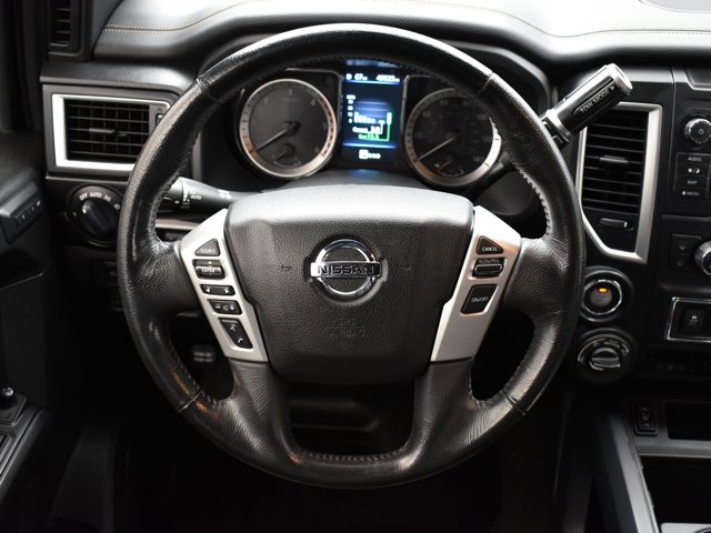 2019 Nissan Titan XD SL photo