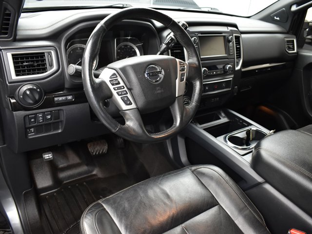 2019 Nissan Titan XD SL photo