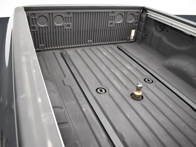 2019 Nissan Titan XD SL photo