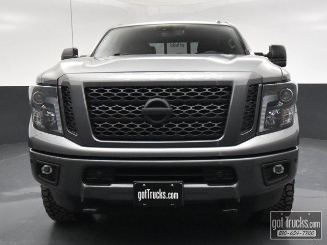 2019 Nissan Titan XD SL photo