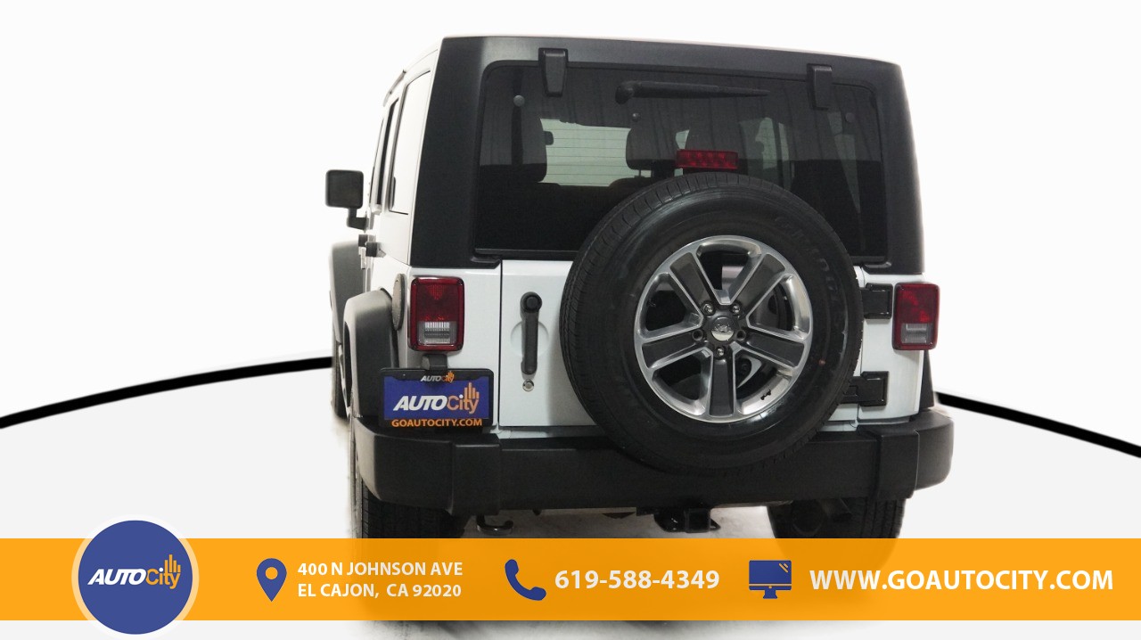 used 2015 Jeep Wrangler Unlimited car, priced at $19,950