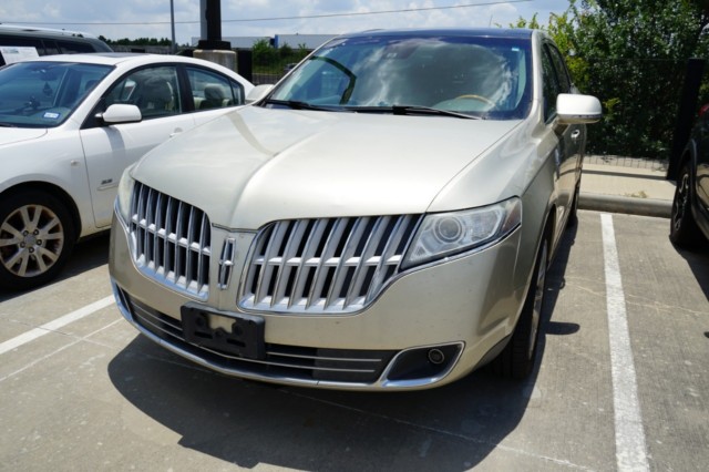 used 2010 Lincoln MKT car
