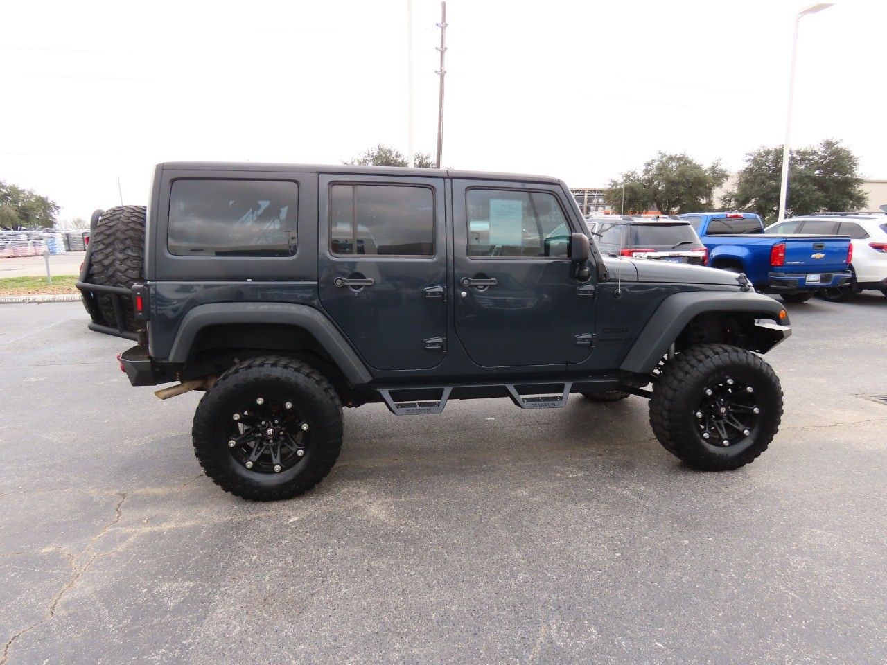 used 2016 Jeep Wrangler Unlimited car, priced at $20,999