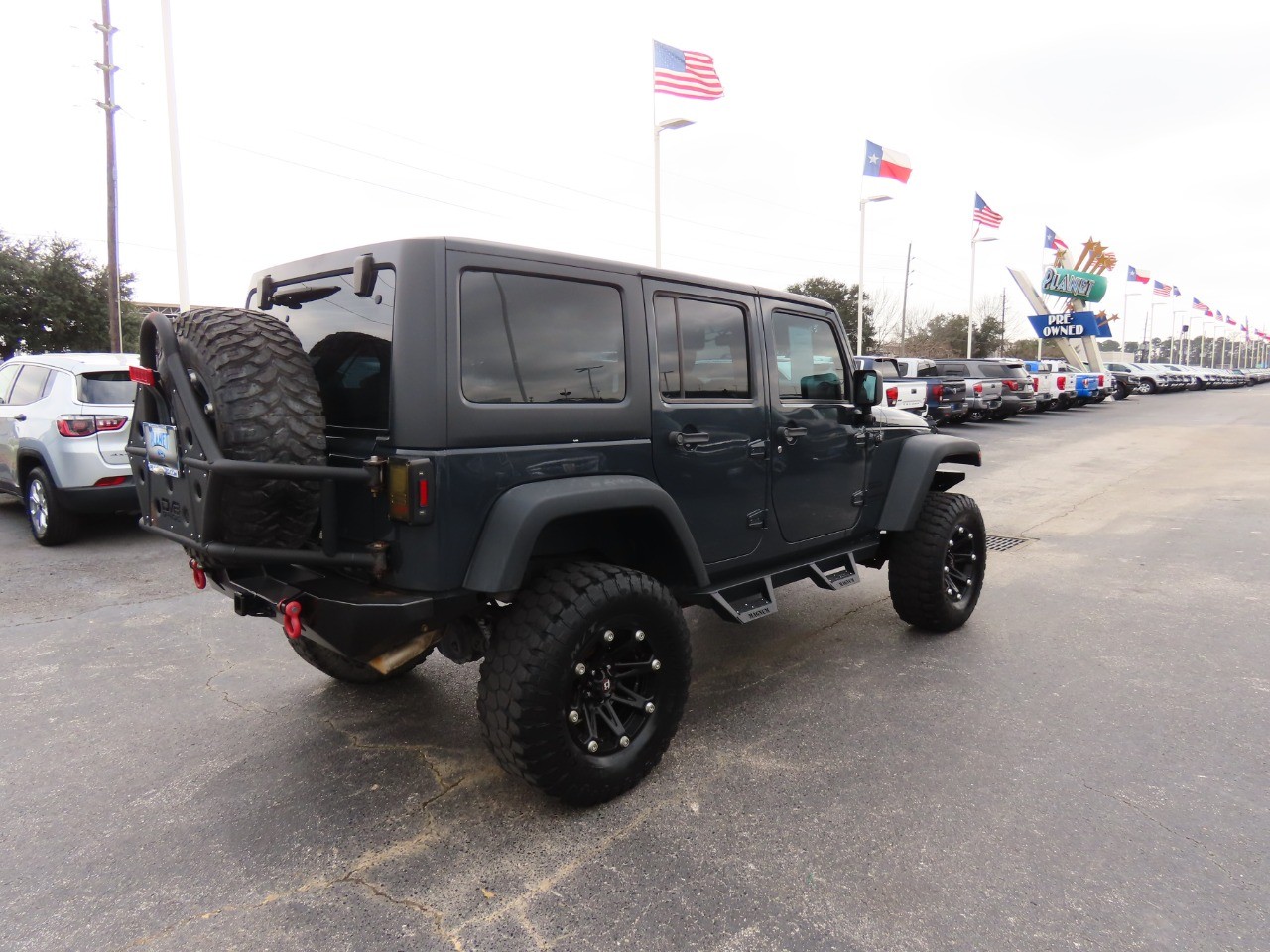 used 2016 Jeep Wrangler Unlimited car, priced at $20,999