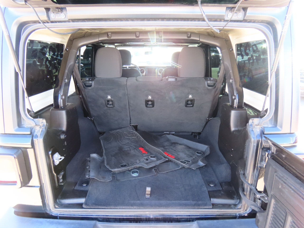 used 2019 Jeep Wrangler Unlimited car, priced at $23,999