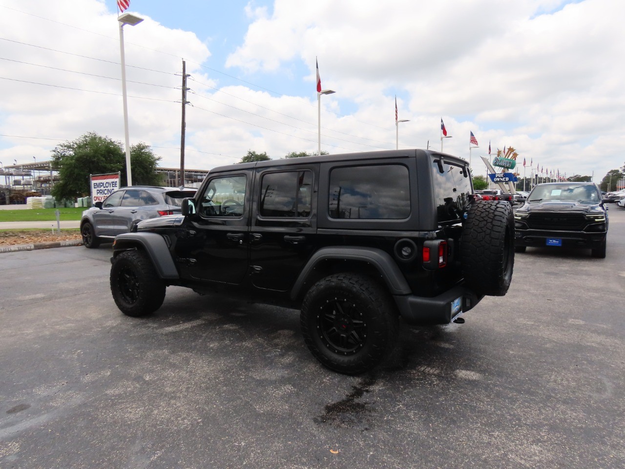 used 2021 Jeep Wrangler car, priced at $29,999