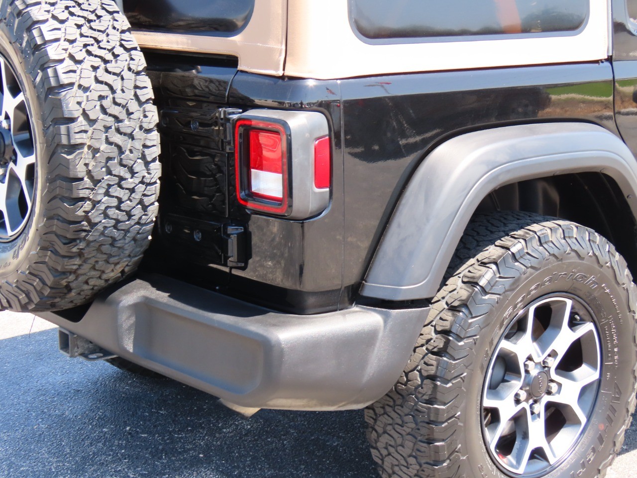 used 2020 Jeep Wrangler Unlimited car, priced at $23,999