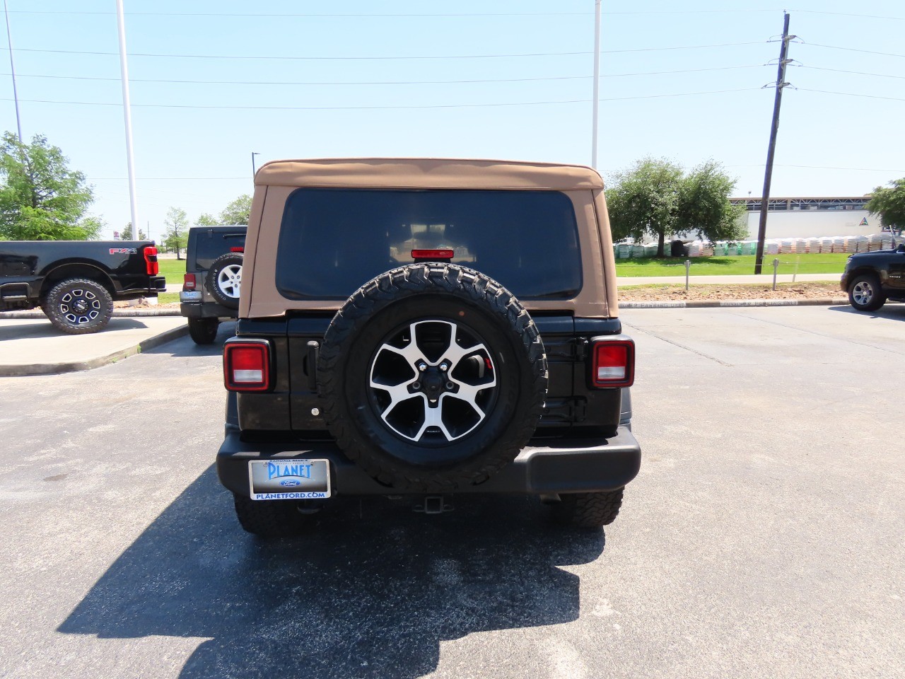used 2020 Jeep Wrangler Unlimited car, priced at $23,999