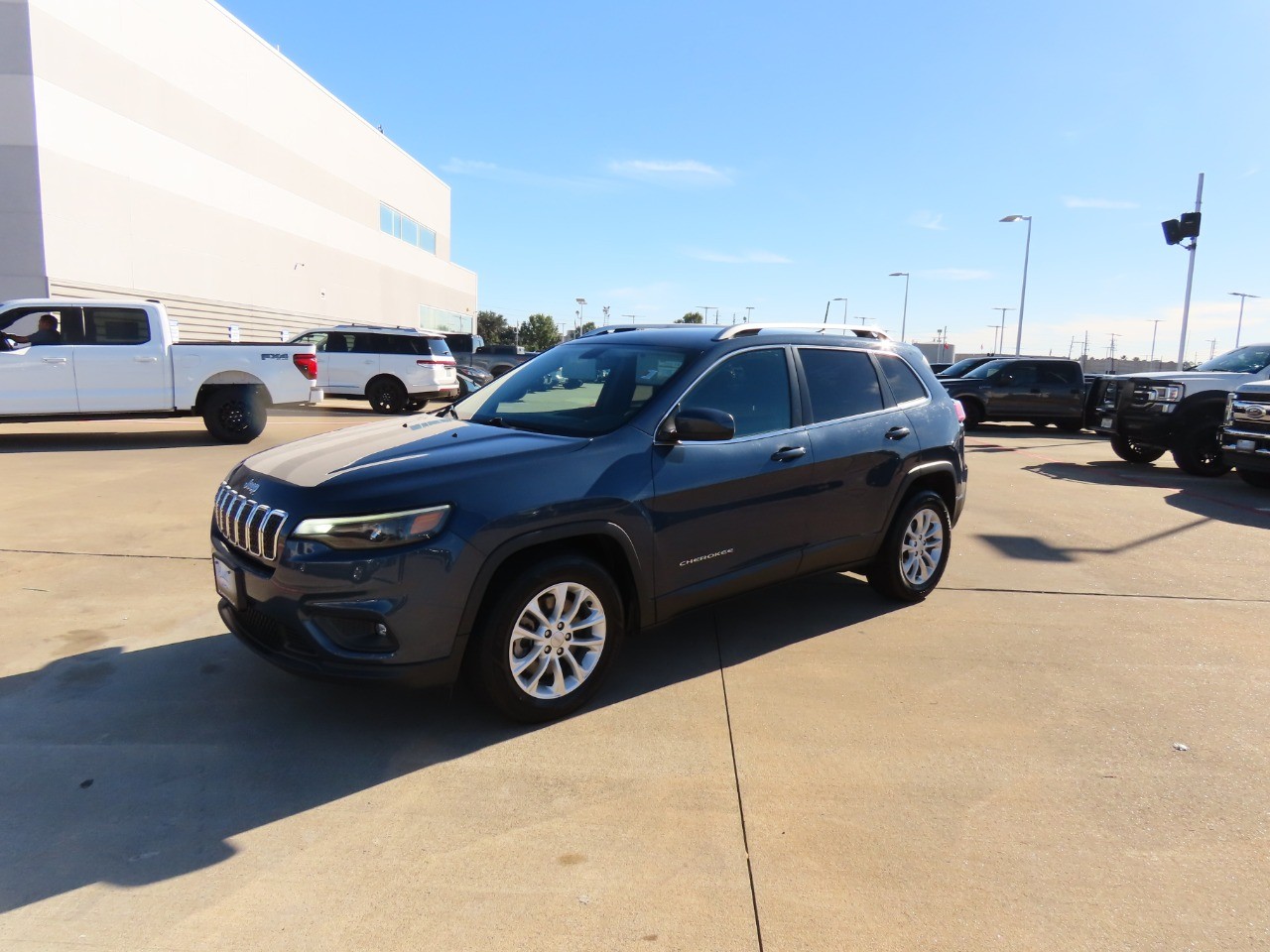 used 2019 Jeep Cherokee car, priced at $12,999