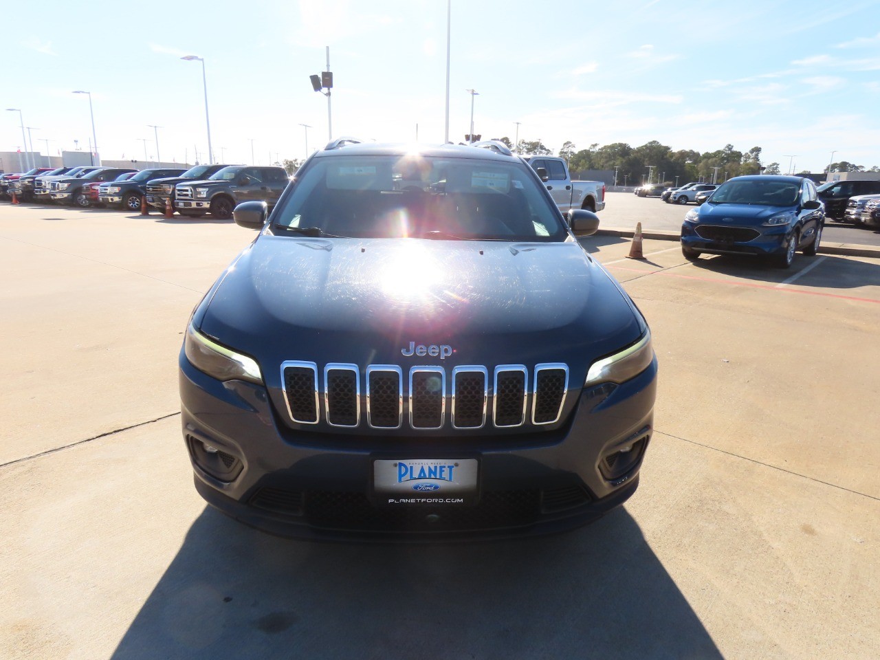 used 2019 Jeep Cherokee car, priced at $12,999