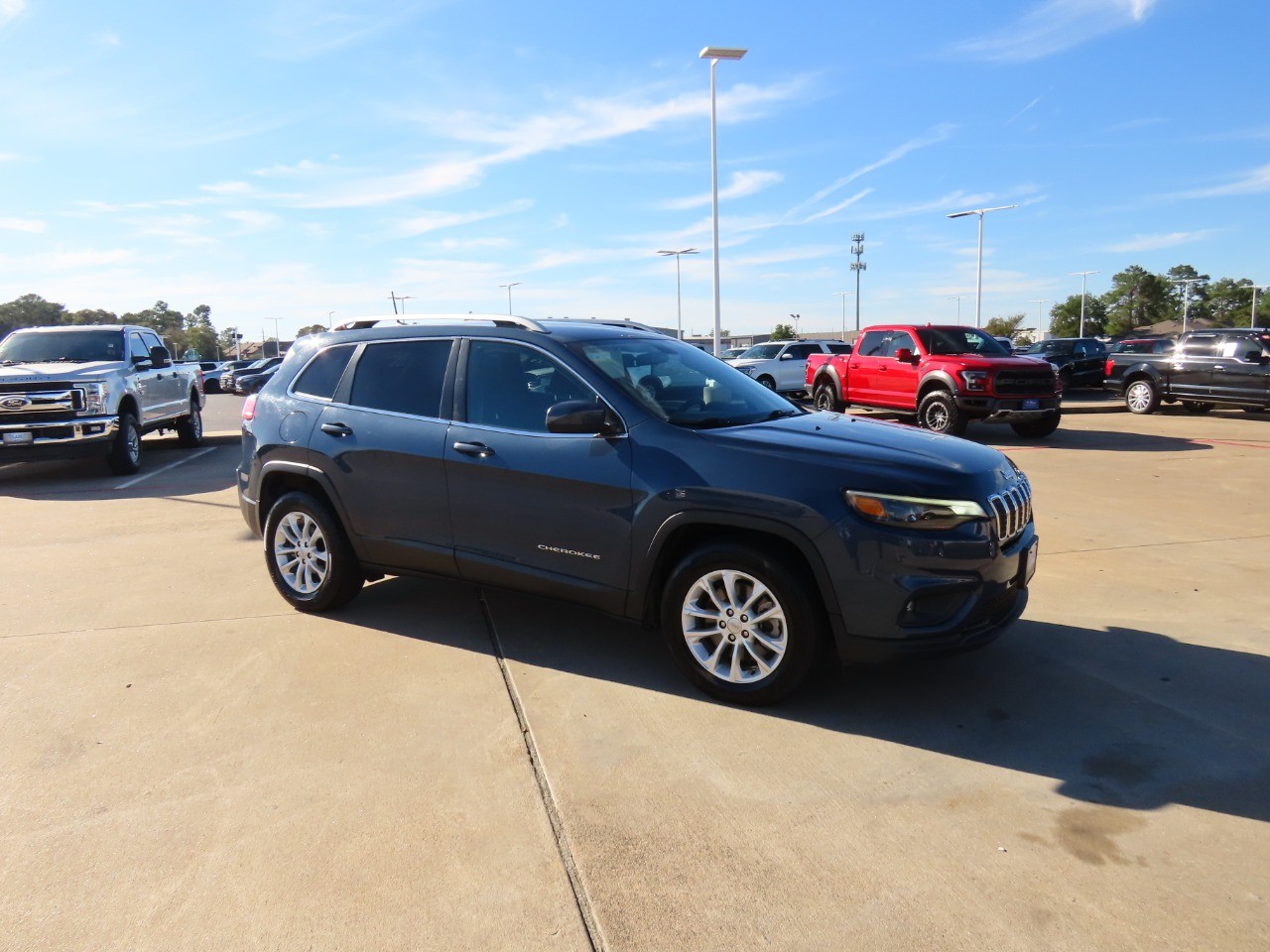 used 2019 Jeep Cherokee car, priced at $12,999