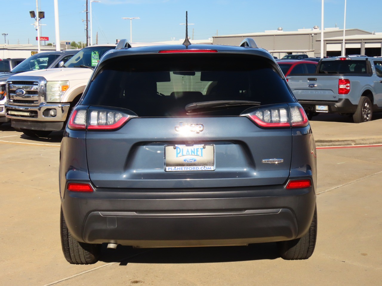 used 2019 Jeep Cherokee car, priced at $12,999