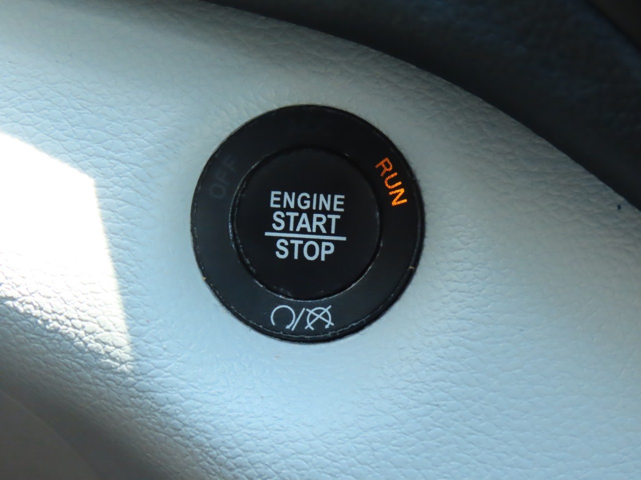 used 2021 Jeep Cherokee car, priced at $17,999