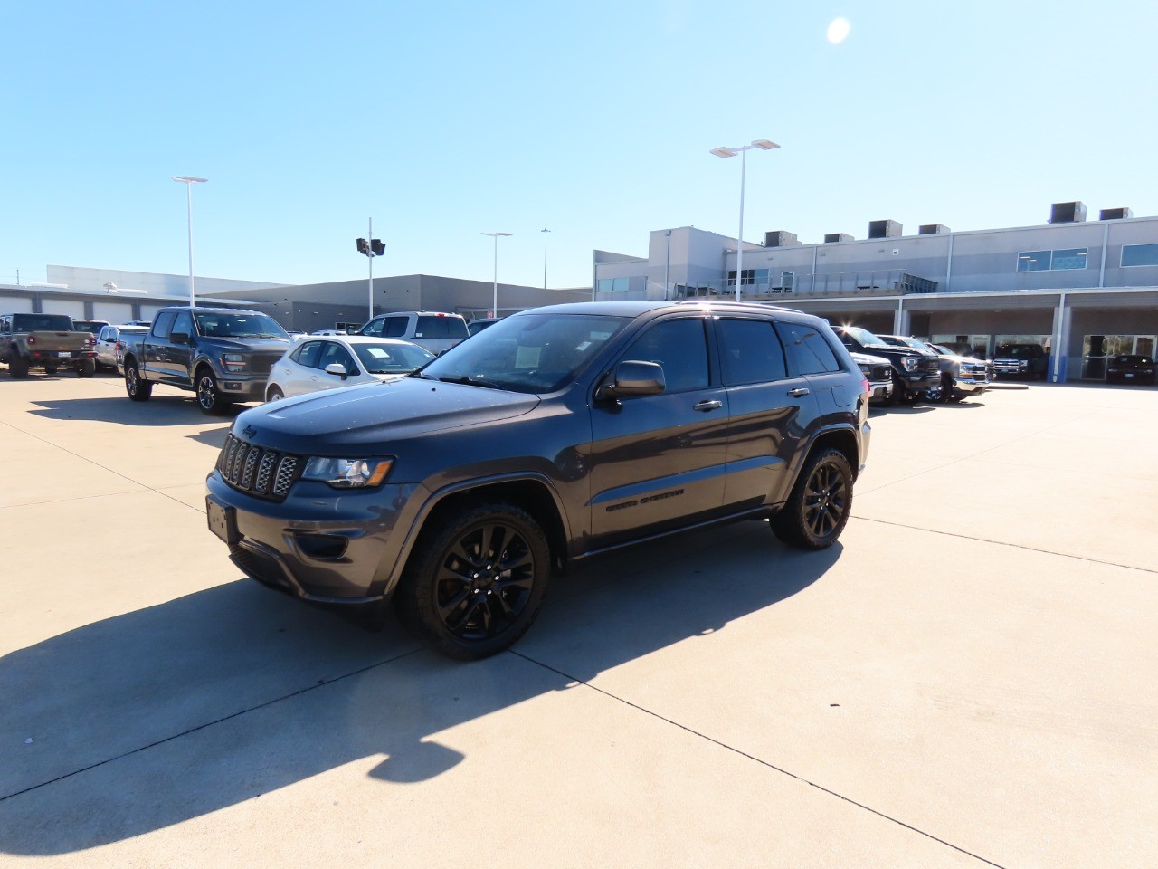 used 2017 Jeep Grand Cherokee car, priced at $15,999