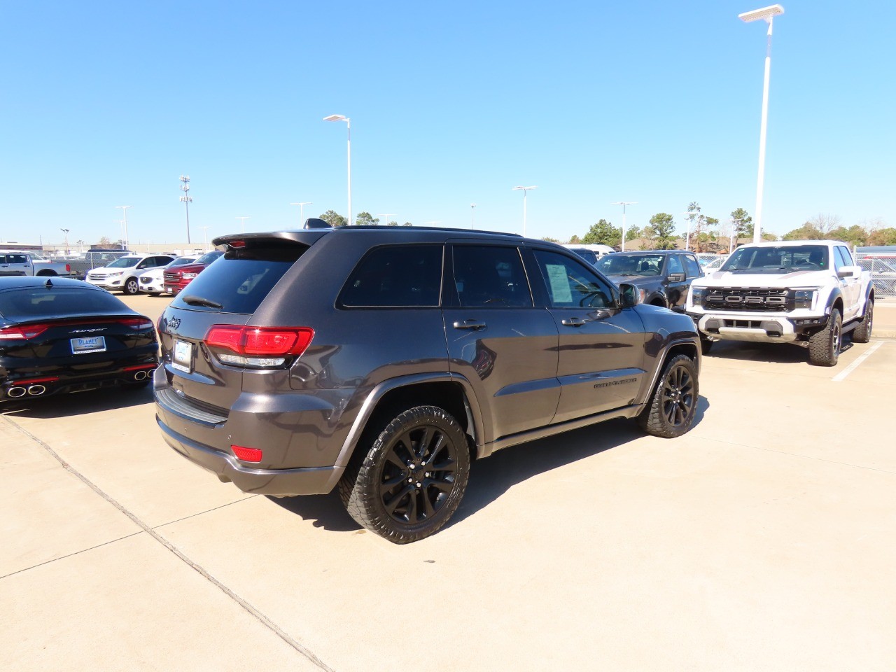 used 2017 Jeep Grand Cherokee car, priced at $15,999