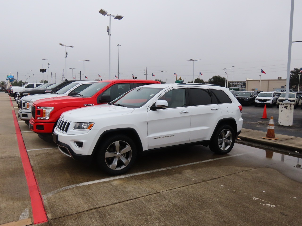 used 2014 Jeep Grand Cherokee car, priced at $9,999