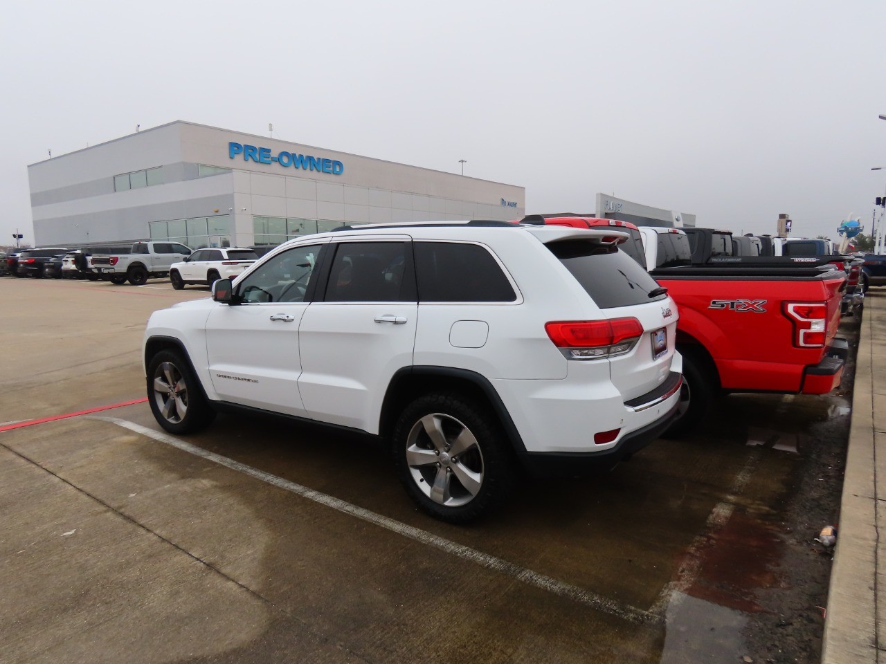 used 2014 Jeep Grand Cherokee car, priced at $9,999