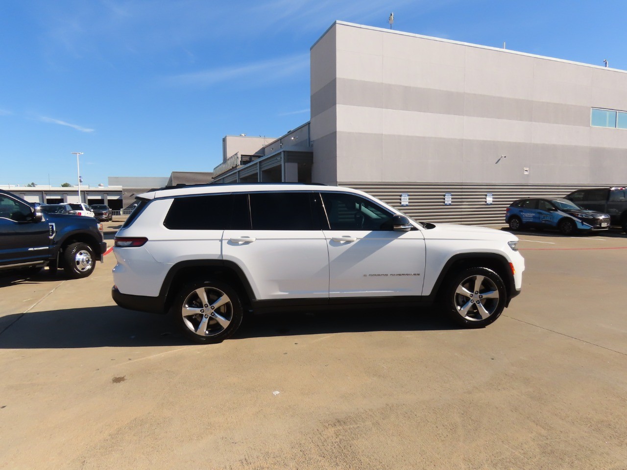 used 2021 Jeep Grand Cherokee L car, priced at $23,999