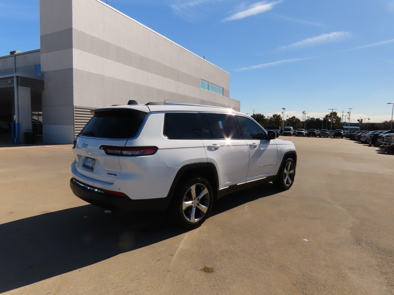 used 2021 Jeep Grand Cherokee L car, priced at $23,999