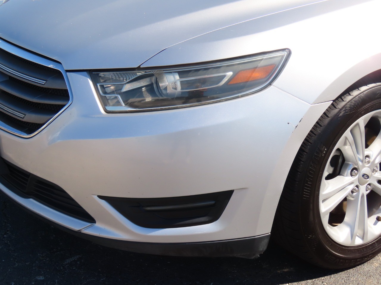 used 2015 Ford Taurus car, priced at $9,999