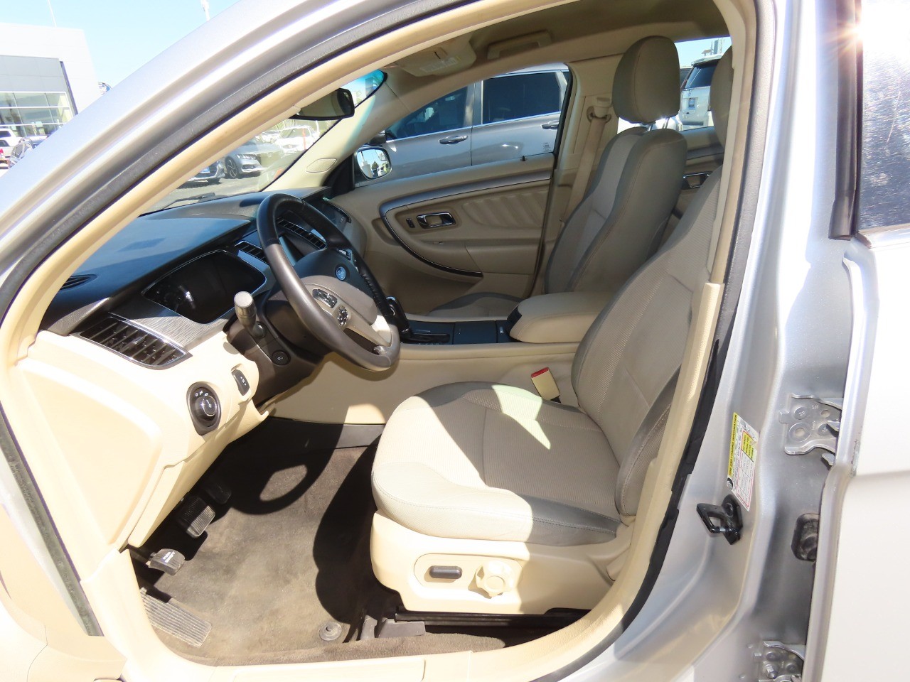 used 2015 Ford Taurus car, priced at $9,999