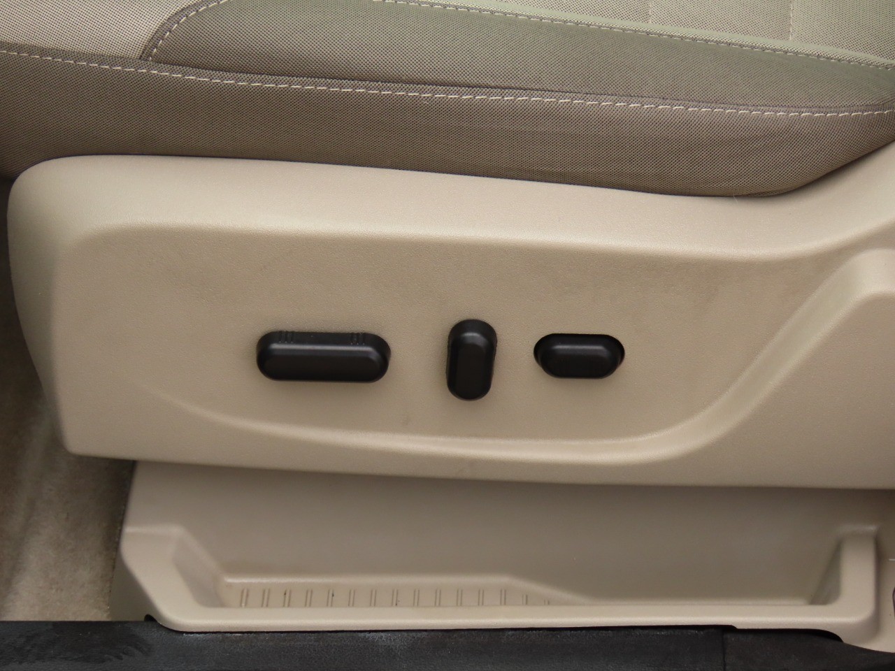 used 2015 Ford Escape car, priced at $9,999
