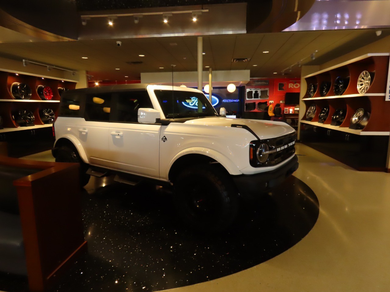 new 2024 Ford Bronco car, priced at $62,960