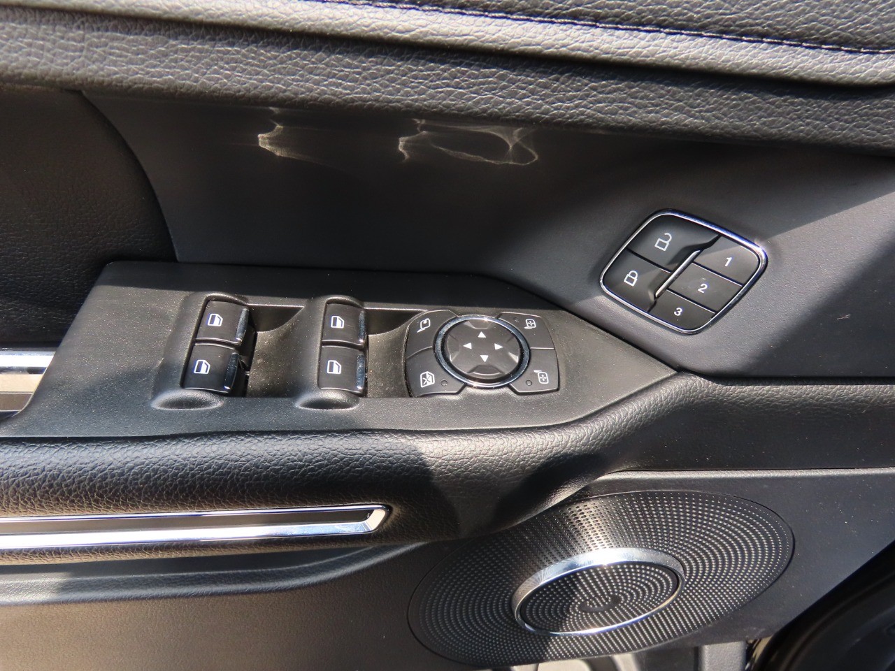 used 2020 Ford Expedition Max car, priced at $24,999