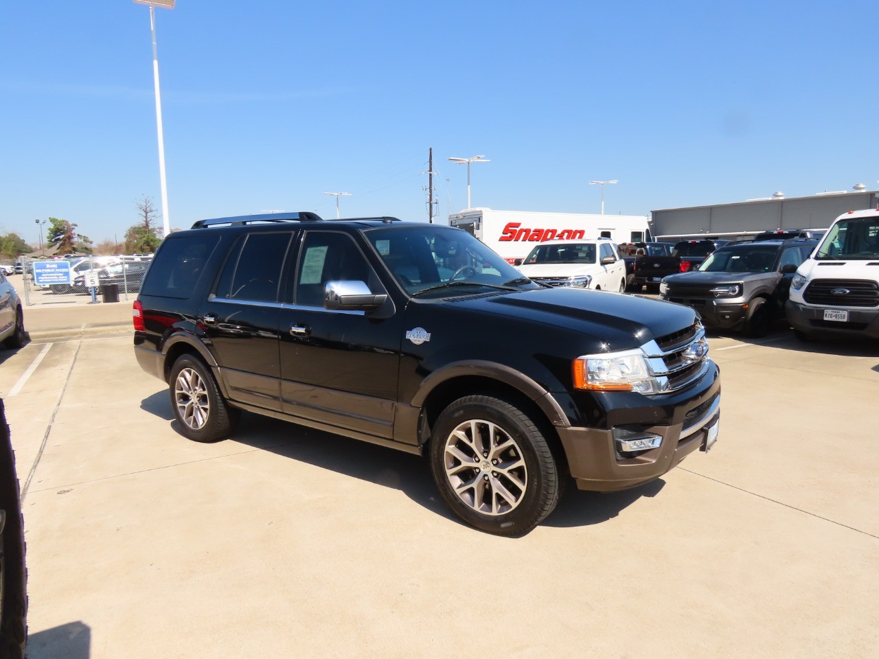 used 2017 Ford Expedition car, priced at $18,999