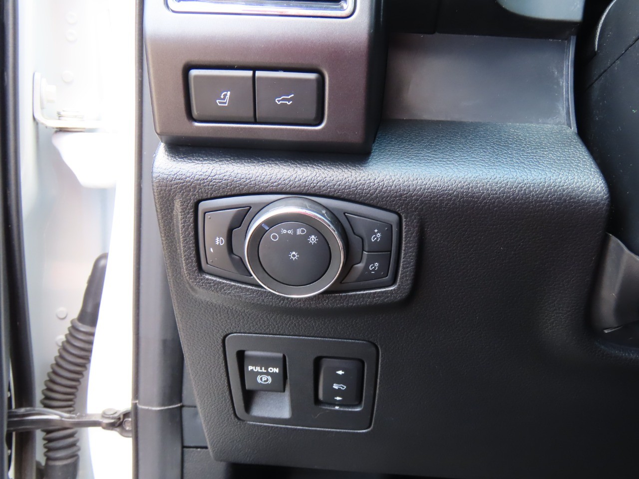 used 2020 Ford Expedition car, priced at $29,999