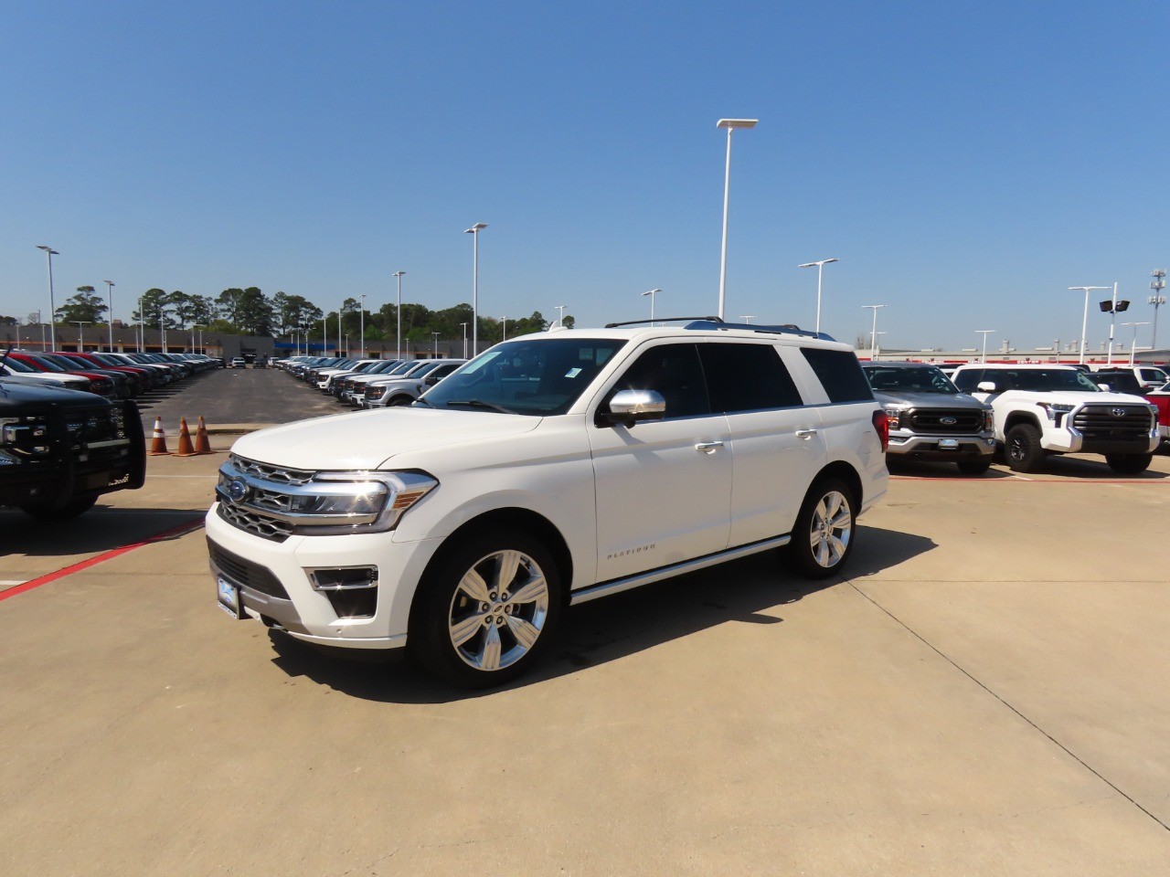 used 2023 Ford Expedition car, priced at $53,999