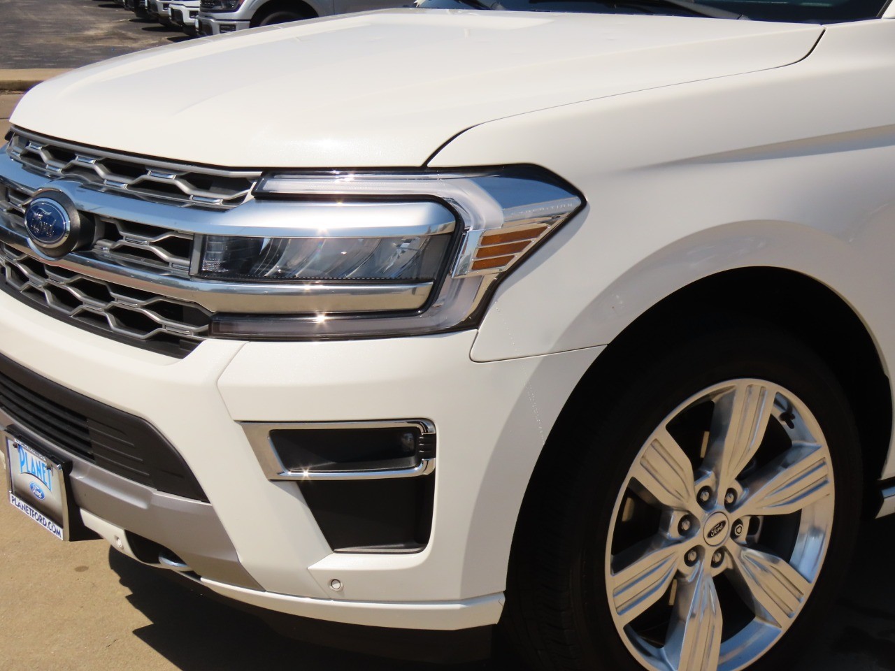 used 2023 Ford Expedition car, priced at $53,999